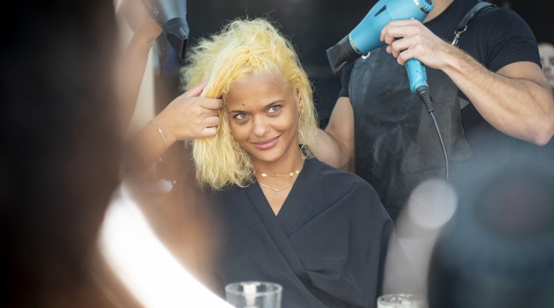 Thainá Duarte e Seu Jorge estarão no longa "Geni e o Zepelim", adaptação de música de Chico Buarque