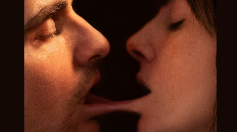 “Juntos” une Alison Brie e Dave Franco em um terror intenso e claustrofóbico, marcado por elementos de gore e terror sobrenatural. Nos cinemas a partir de 14 de agosto.